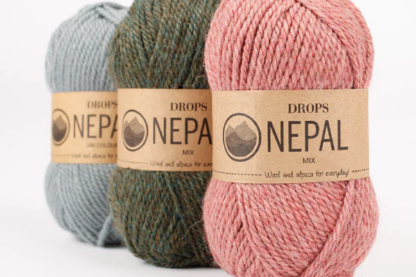 DROPS Nepal chunky yarn with wool and alpaca, thick yarn for cozy sweaters and accessories