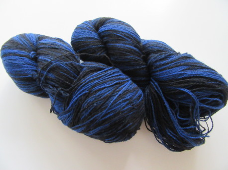 Main 82 black blue