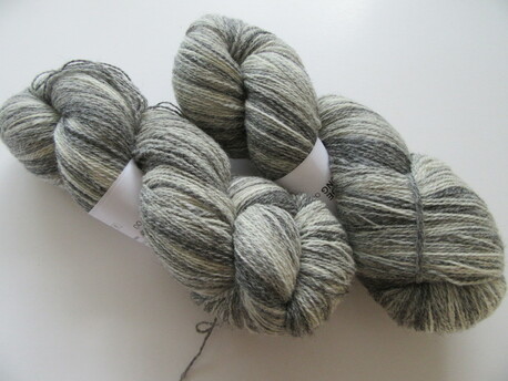 Main normalized 82 grey white
