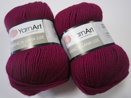 Main lana lux 853 violeta