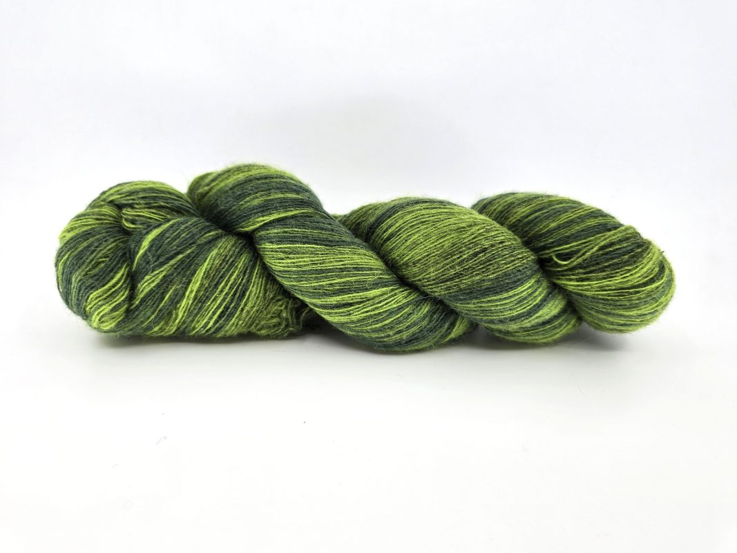 AADE LONG 8/1 GREEN ARTISTIC | Yarnstreet