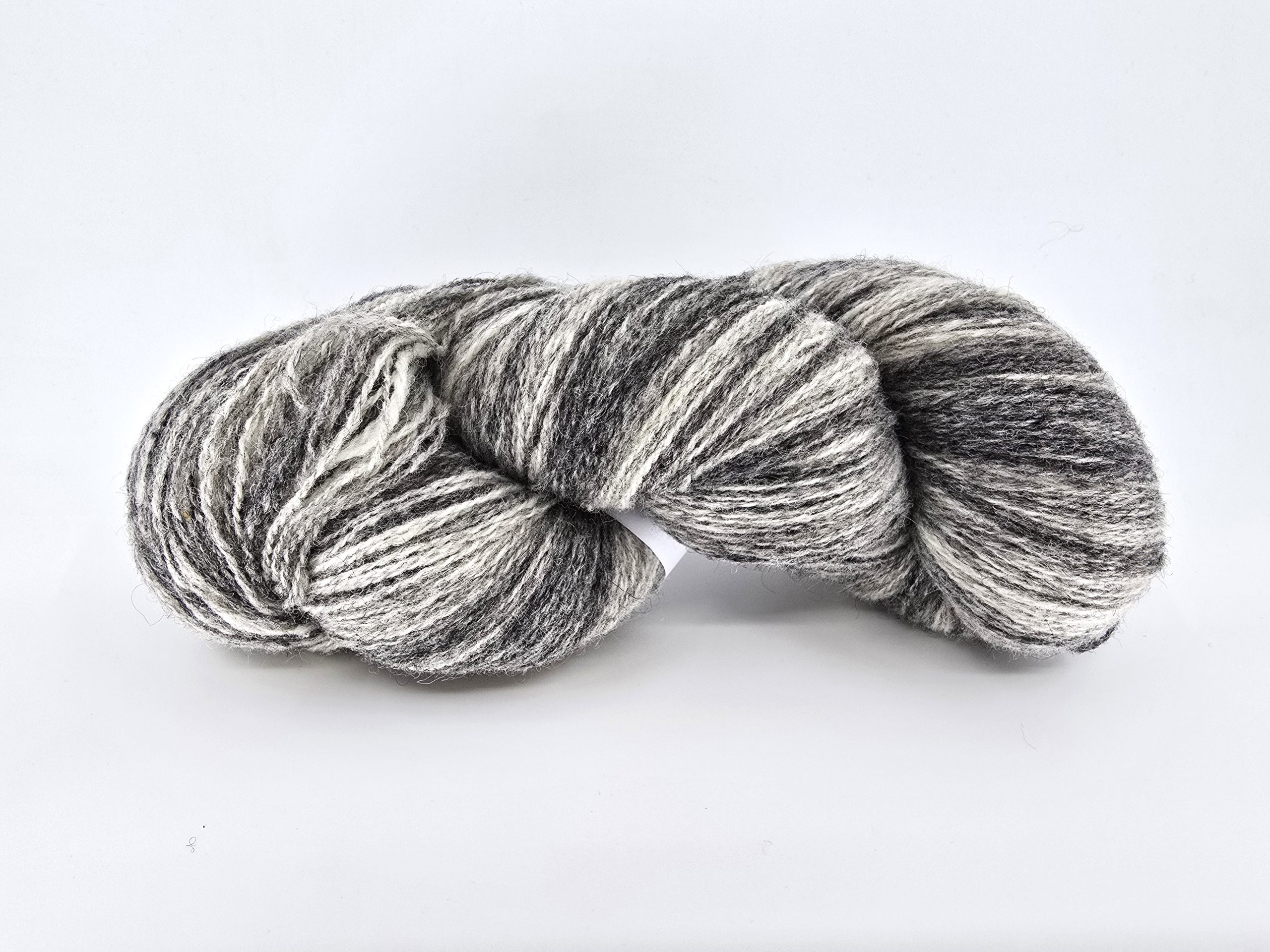 82 grey white AADE LONG 8/2 GREY WHITE - Image 1