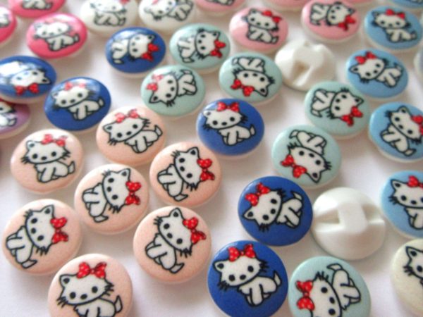 KITTY BUTTON 14MM 3883