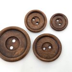 WOOD BUTTON 3889