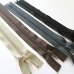 ZIPPER WITH 1 SLIDER OPEN END 40CM