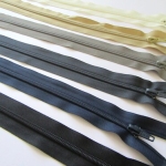 ZIPPER WITH 1 SLIDER OPEN END 45CM