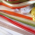 SATEN RIBBON 1CM WITH SHINY EDGE